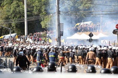 Confronto entre PM e servidores municipais deixa ao menos 24 feridos, informa SESP