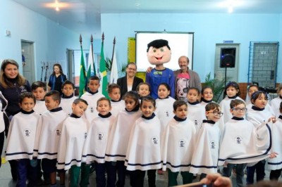 Dia do patrono é comemorado na escola municipal Hugo Pereira Corrêa em Paranaguá