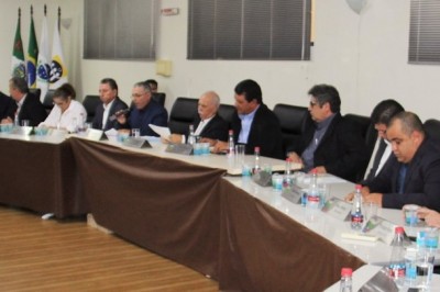 Paranaguá: Vereadores aprovam projeto de reposição salarial dos servidores municipais