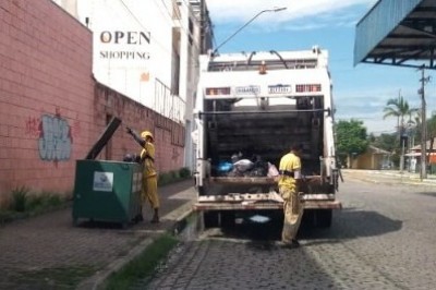 PARANAGUÁ: Coleta de lixo domiciliar estará suspensa nos dias 25 de dezembro e 1.º de janeiro