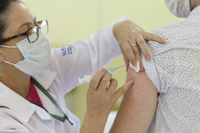 Paraná começará a vacinar população geral de 18 a 59 anos contra Covid-19