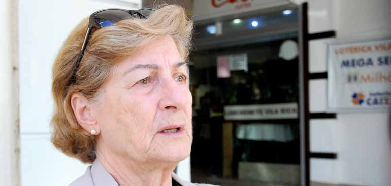 A professora aposentada Maria Clementina teve que cortar os gastos com lazer para manter o plano de saúde: "Só ele já leva quase o salário todo"