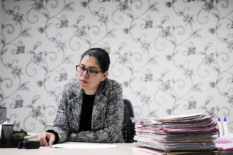 Delegada Geanne Aparecida Timóteo, de Londrina: "Se a mulher é vítima de violência doméstica à meia-noite e vai para a unidade de plantão, entra na fila de outras ocorrências e terá que esperar"