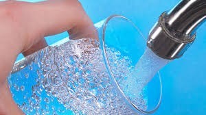 Para registrar denúncias e reclamações, o consumidor precisa levar à Ouvidoria, seus documentos pessoais RG e CPF, fatura de água/esgoto e o protocolo de atendimento aberto na concessionaria Paranaguá Saneamento