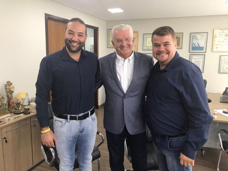  Deputado Nelson Justus foi responsável pela indicação do veículo à cidade.