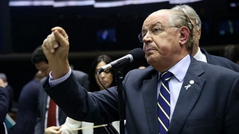 Deputado paranaense está entre que mais gastaram do “cotão” em 2015