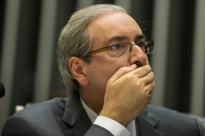 Supremo afasta Eduardo Cunha do mandato na Câmara