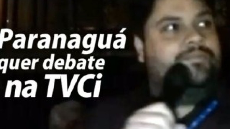 Manifestação na frente da TVCI reúne cidadãos que pediam por debate na TV