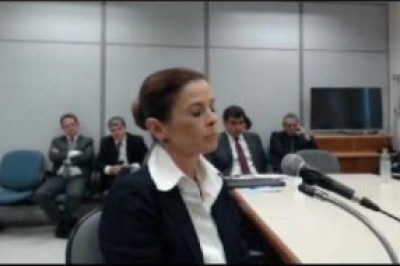Ministério Público não faz perguntas a mulher de Cunha