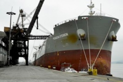 Porto de Paranaguá bate recorde no embarque de açúcar em um único navio