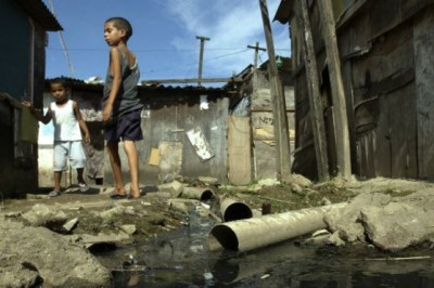 Pobreza volta a crescer - Brasil poderá ter 3,6 milhões de novos pobres neste ano 
