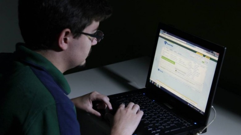 Contribuintes podem entregar declaração do Imposto de Renda a partir de hoje