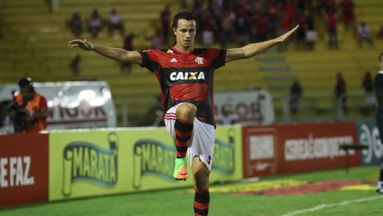 Damião faz 'hat-trick' e expressinho do Fla goleia na estreia da Taça Rio