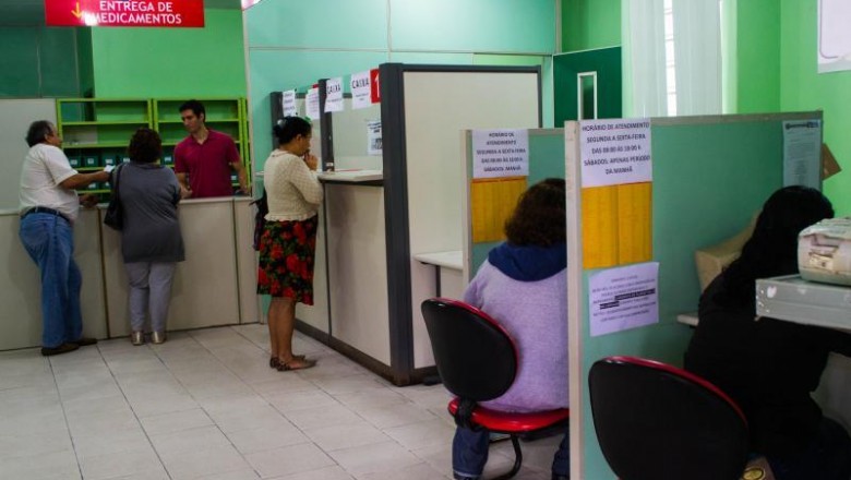 Farmácia Popular tem atendimento suspenso para troca de sistema