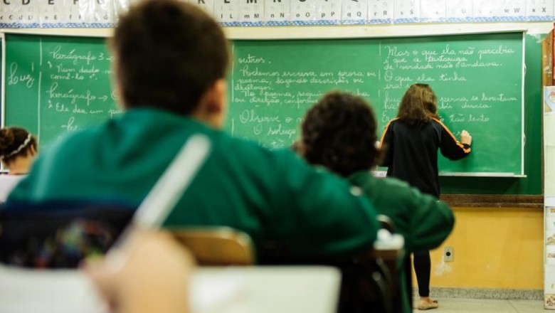 Prefeitura de Paranaguá sanciona Código de Ética democrático para educação municipal