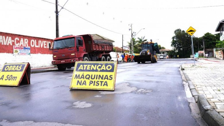 Lombadas começam a ser instaladas na Avenida Belmiro