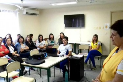 Prefeitura de Paranaguá capacita educadores para qualificação no ensino a alunos autistas