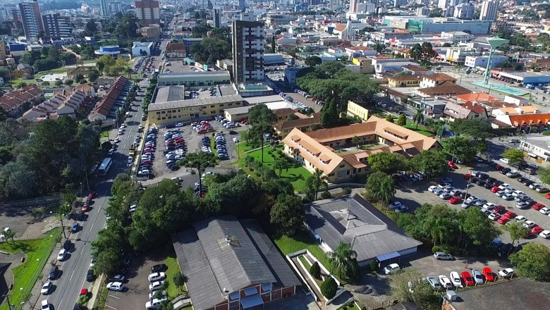 Dez cidades paranaenses estão entre as que mais geraram empregos formais no país