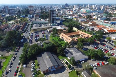 Dez cidades paranaenses estão entre as que mais geraram empregos formais no país