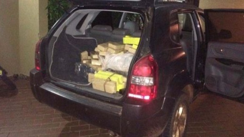 Polícia prende seis pessoas envolvidas em tráfico de drogas e apreende 120 quilos de maconha