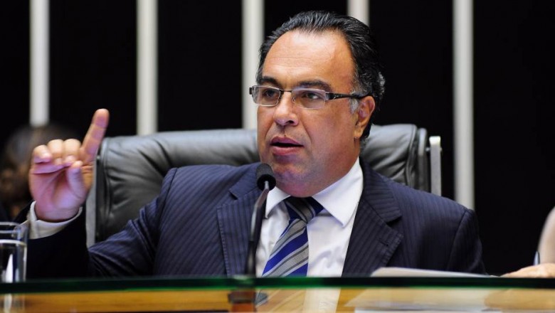 Justiça confirma condenação do ex-deputado André Vargas e mais dois
