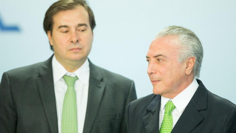 Temer monta estratégia política e jurídica para tentar resistir ao TSE