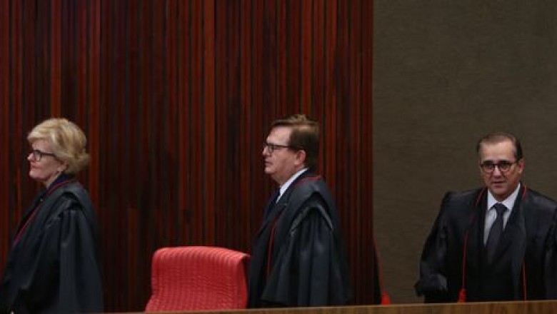 Ministros fazem acordo e resultado de julgamento da chapa Dilma-Temer sai amanhã