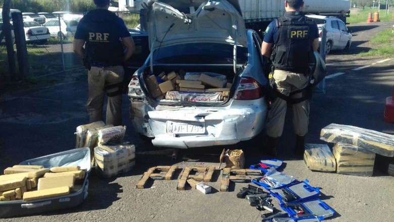 PRF apreende 2.400 munições, oito pistolas e 686 quilos de maconha