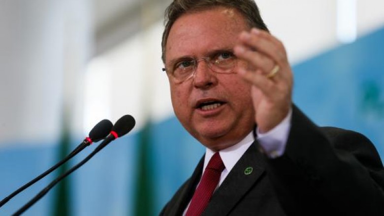 Blairo Maggi deve ir aos EUA tratar de suspensão à importação de carne bovina
