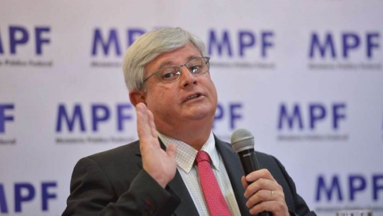 Rodrigo Janot denuncia Temer por corrupção