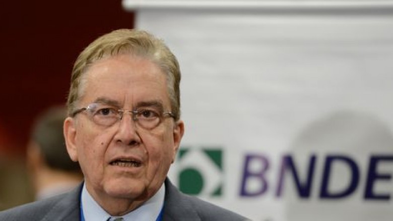 BNDES pede assembleia extraordinária da JBS para discutir comando da empresa