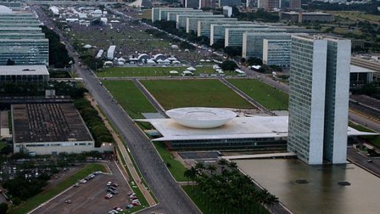 Governo Temer estuda plano de demissão voluntária para servidores públicos