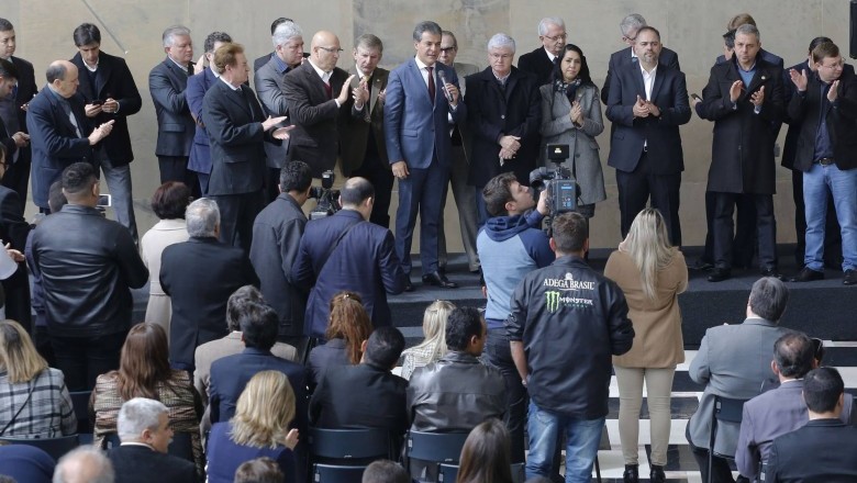 Richa autoriza recursos para coleta seletiva de lixo em 45 municípios