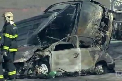(vídeo) Acidente com dezenas de carros causa morte e explosão em estrada de SP