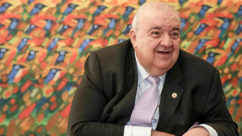 Prefeito Rafael Greca sofre acidente durante evento