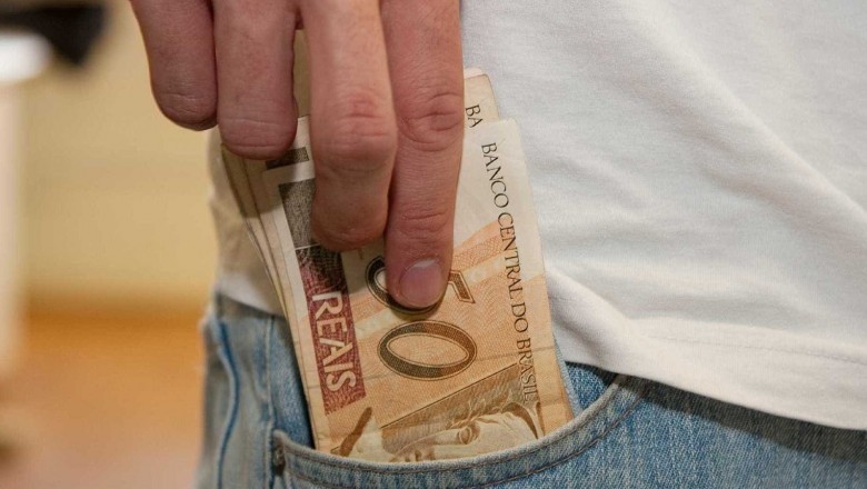 Receita paga 5º lote de restituição do Imposto de Renda nesta segunda