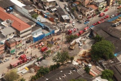 Desabamento de muro deixa um morto e 7 feridos no RJ