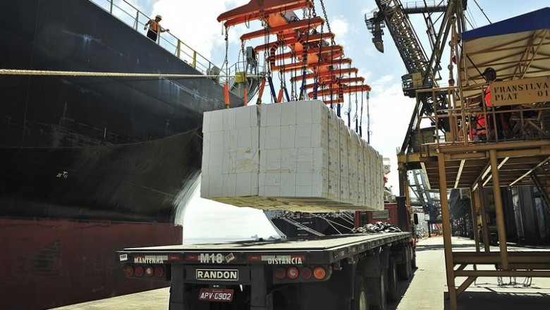 Paranaguá registra a maior movimentação de cargas da história