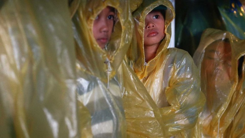 Tempestade mata 26 e tira mais de 80 mil pessoas de casa nas Filipinas