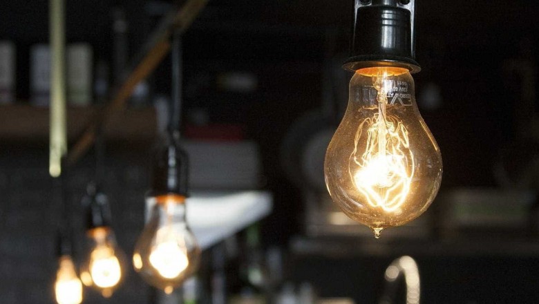 IBGE: energia elétrica sobe 0,77% em dezembro e gás de botijão 0,80%