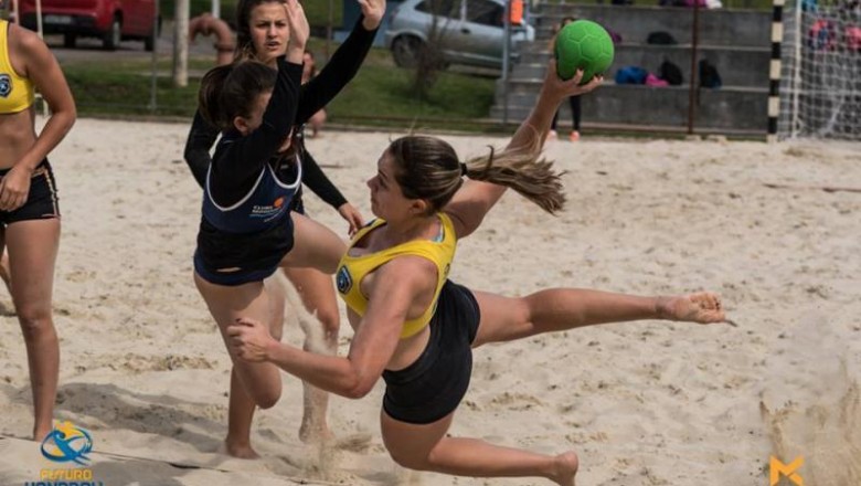 Equipe de Handebol de Areia de Paranaguá participa de competição no Litoral Catarinense