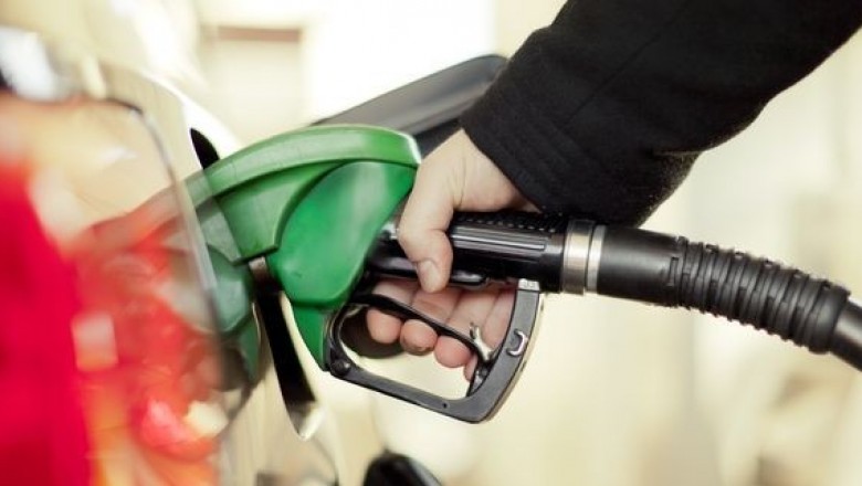 Gasolina teve 115 reajustes de julho a dezembro