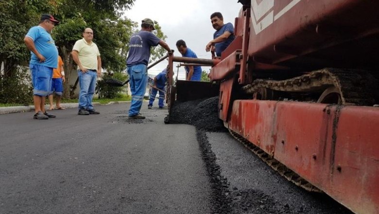 Rua Francisco Joaquim da Silva em Paranaguá recebe pavimentação asfáltica