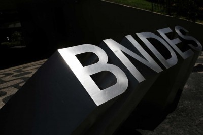 BNDES triplica crédito para pequena empresa
