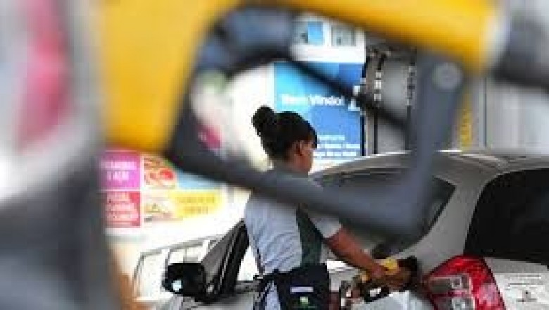Preço da gasolina nas bombas volta a subir na semana, segundo ANP