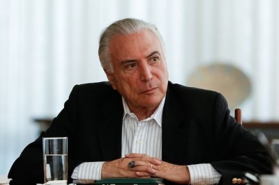 Temer assina decreto de intervenção das Forças Armadas na segurança do Rio