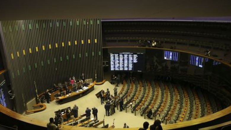 Câmara vota nesta segunda decreto da intervenção federal no Rio