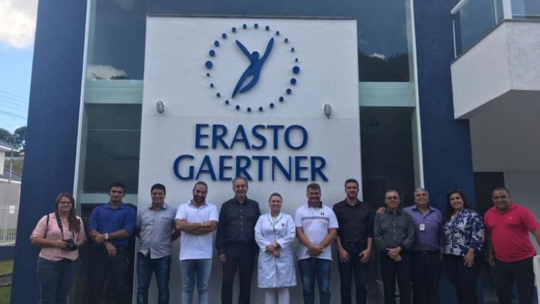 Prefeito de Paranaguá e comitiva conhecem unidade avançada do Erasto Gaertner em Irati