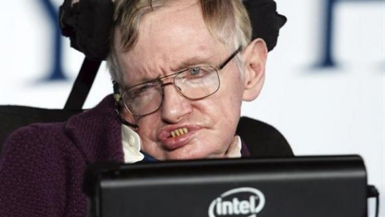 Físico britânico Stephen Hawking morre aos 76 anos