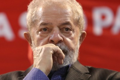 Planalto avalia retirar de Lula direito a seguranças e motoristas